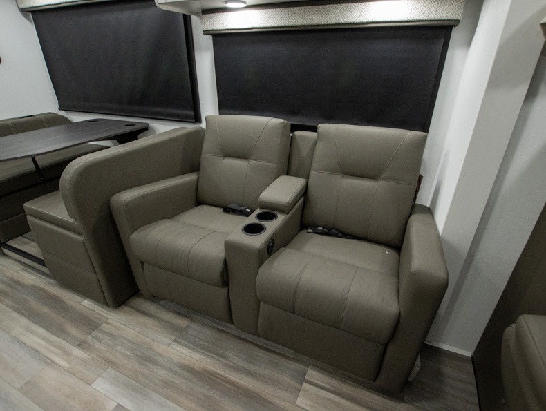 2026 Jayco Greyhawk 29MV, $ 135,997