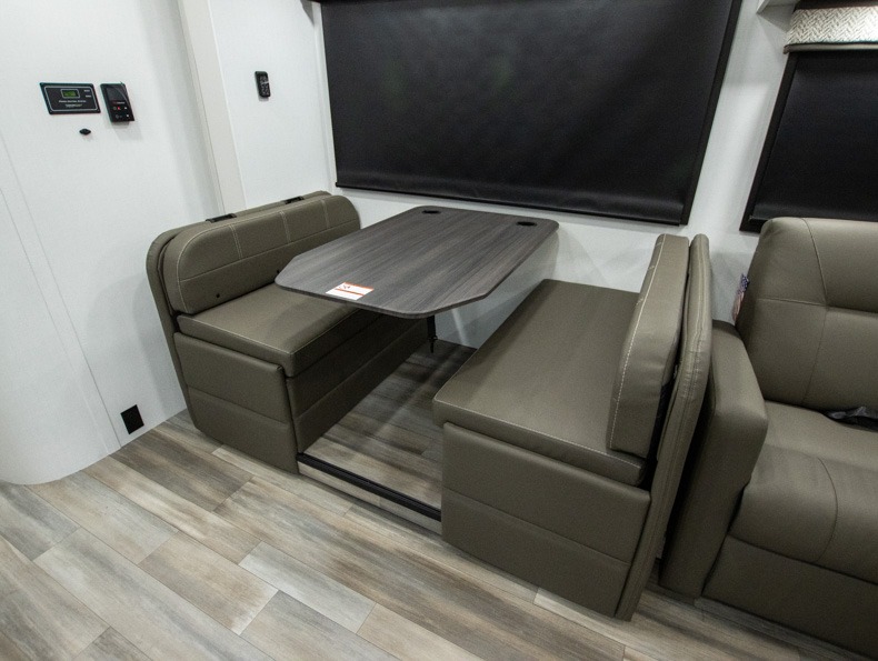 2026 Jayco Greyhawk 29MV, $ 135,997