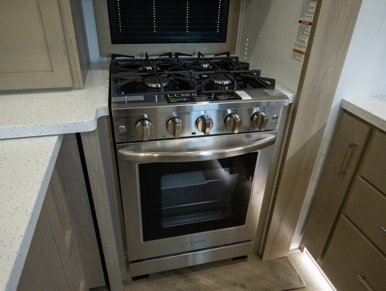 2026 Keystone Raptor 441HB, $ 144,995