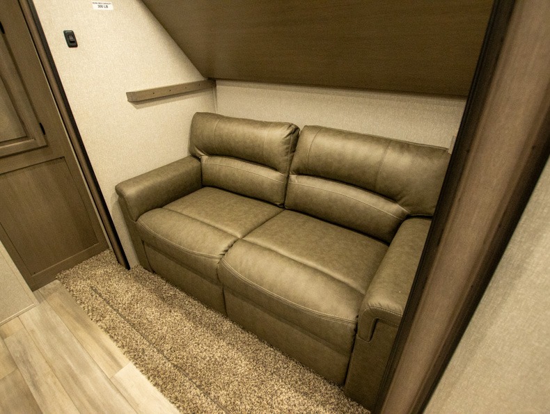 2022 Coachmen Chaparral 367BH, $ 59,876
