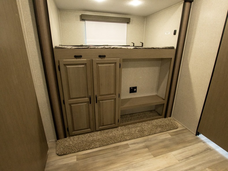 2022 Coachmen Chaparral 367BH, $ 59,876