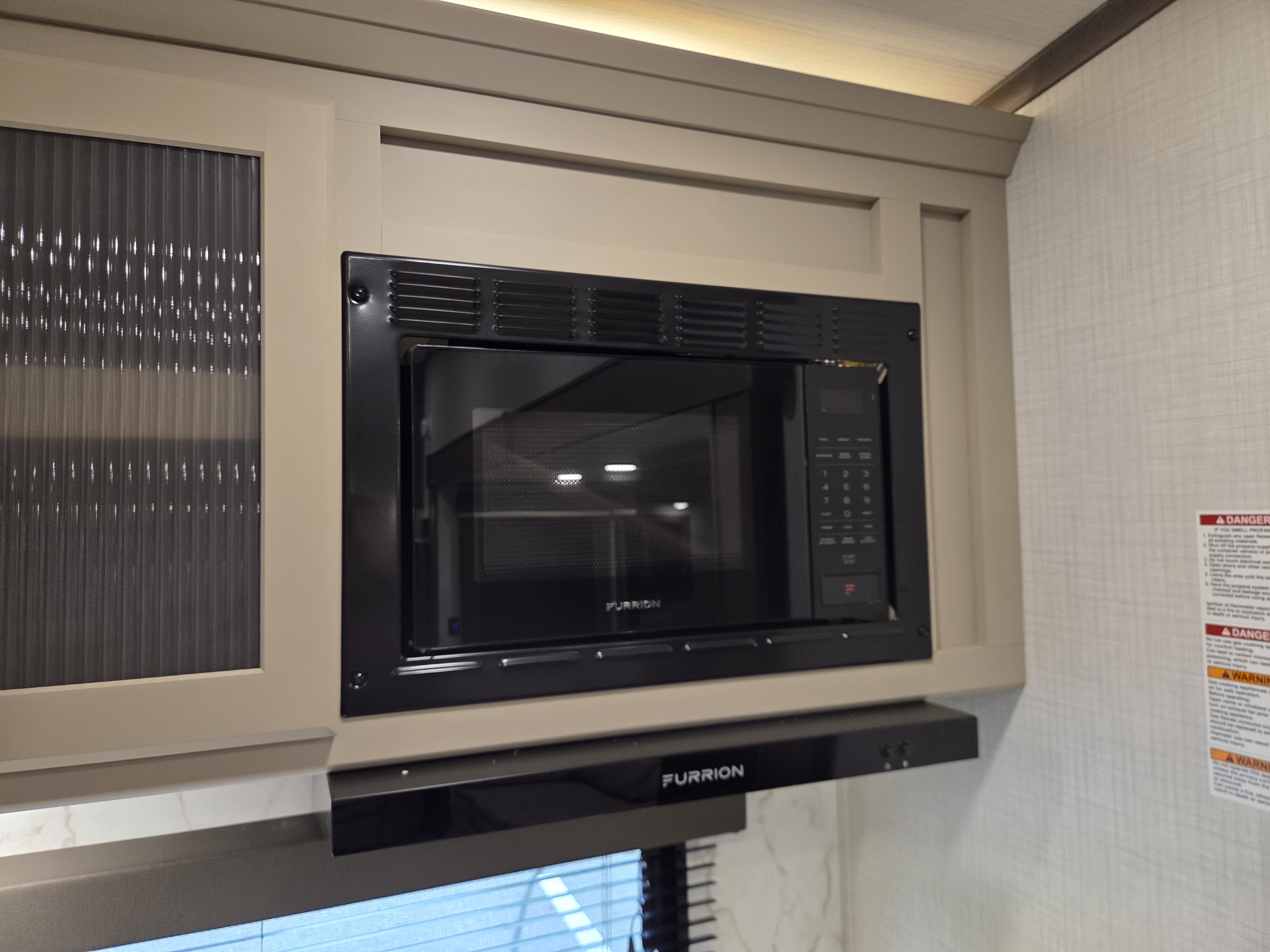 2027 Keystone Cougar Half-Ton (Fifth Wheel) 26RES, $ 55,990