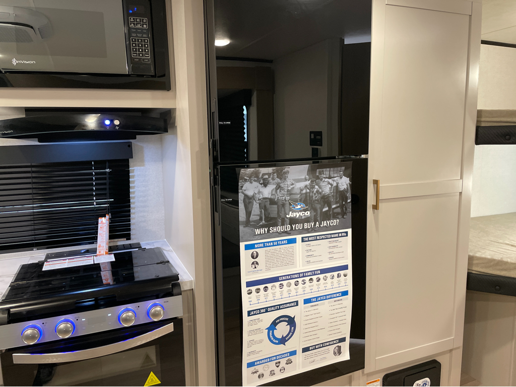 2027 Jayco Jay Feather SL 26BHSL, $ 29,999