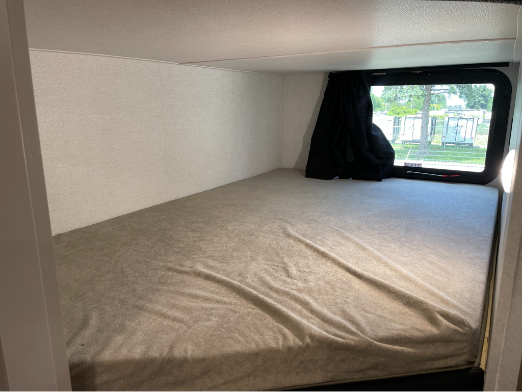 2027 Jayco Jay Feather SL 26BHSL, $ 29,999