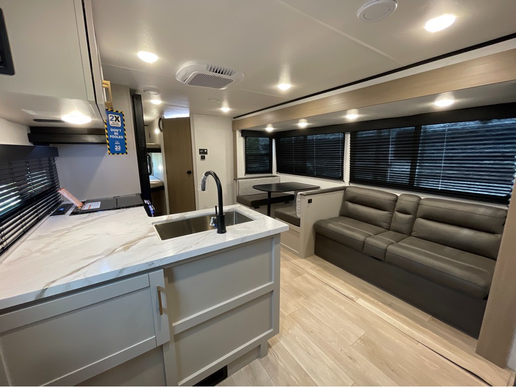 2027 Jayco Jay Feather SL 26BHSL, $ 29,999