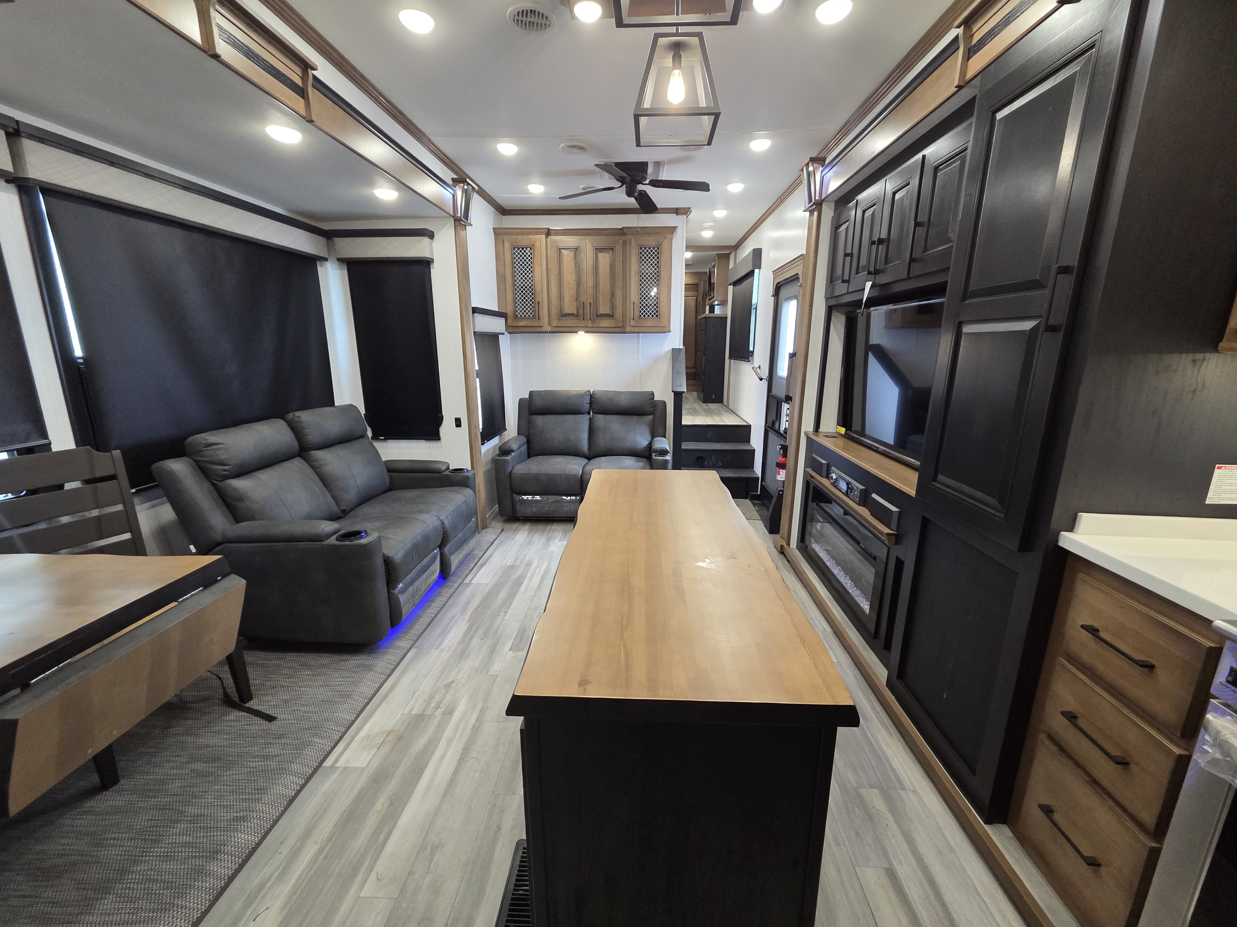 2022 Heartland Bighorn BH 3120 RK, $ 55,995