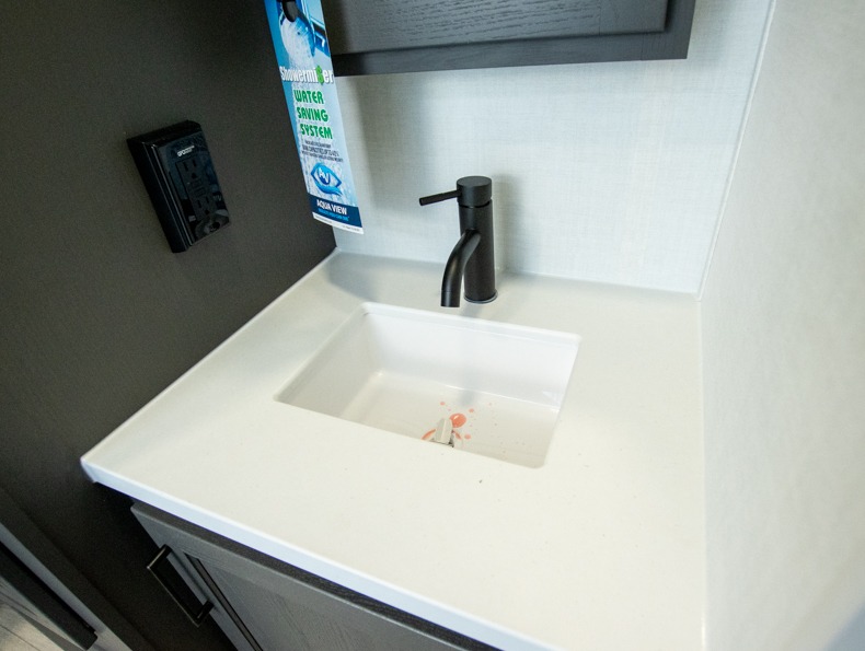 2026 Forest River Rockwood Ultra Lite 2619FK, $ 45,999