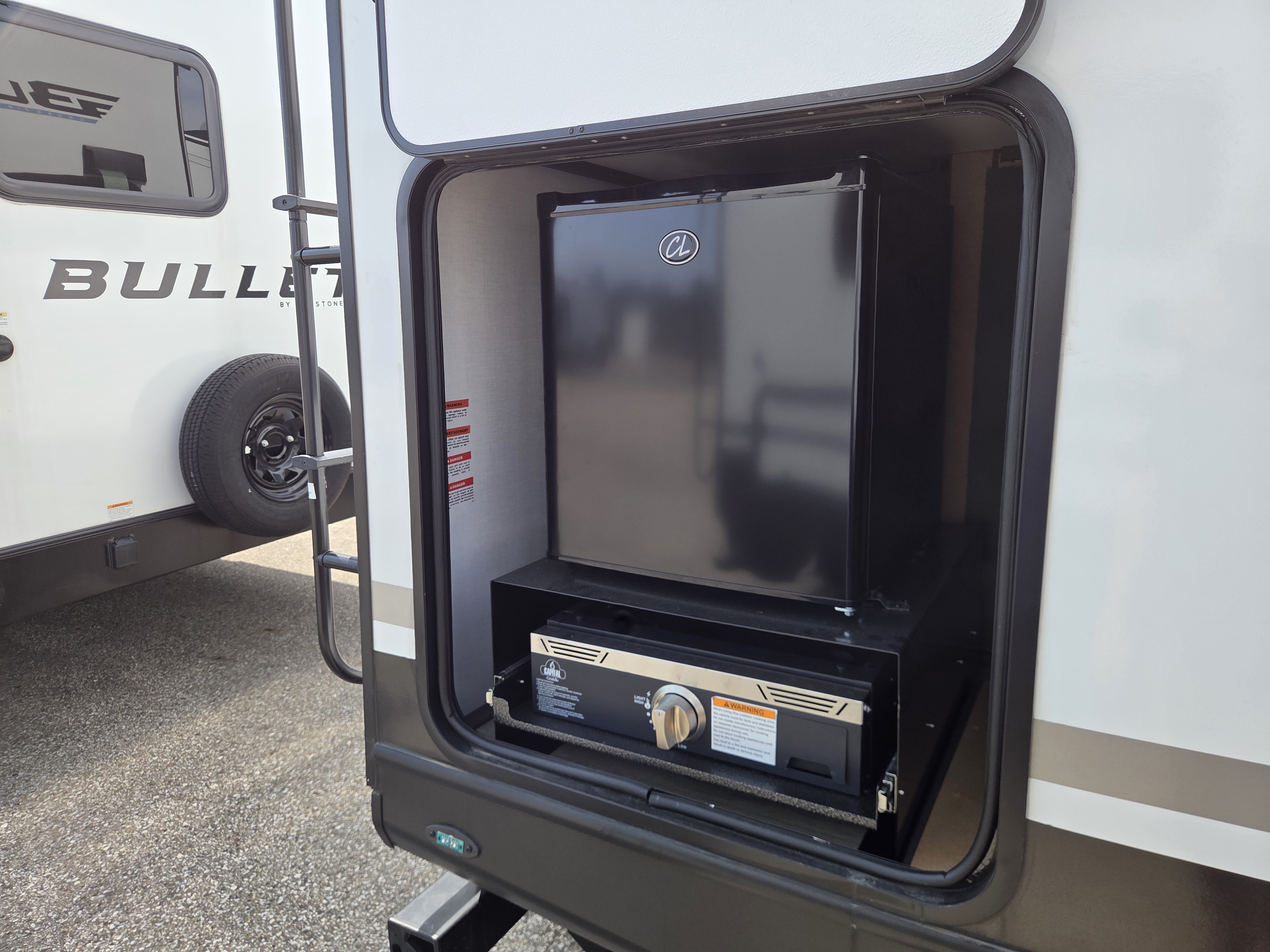 2025 Keystone Bullet Crossfire 270RKS, $ 35,999