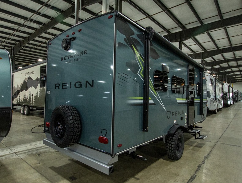 2026 Keystone Reign 18RB, $ 27,999