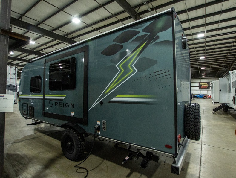 2026 Keystone Reign 18RB, $ 27,999