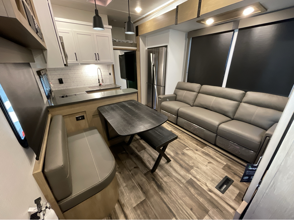 2023 Keystone Raptor 362, $ 80,000