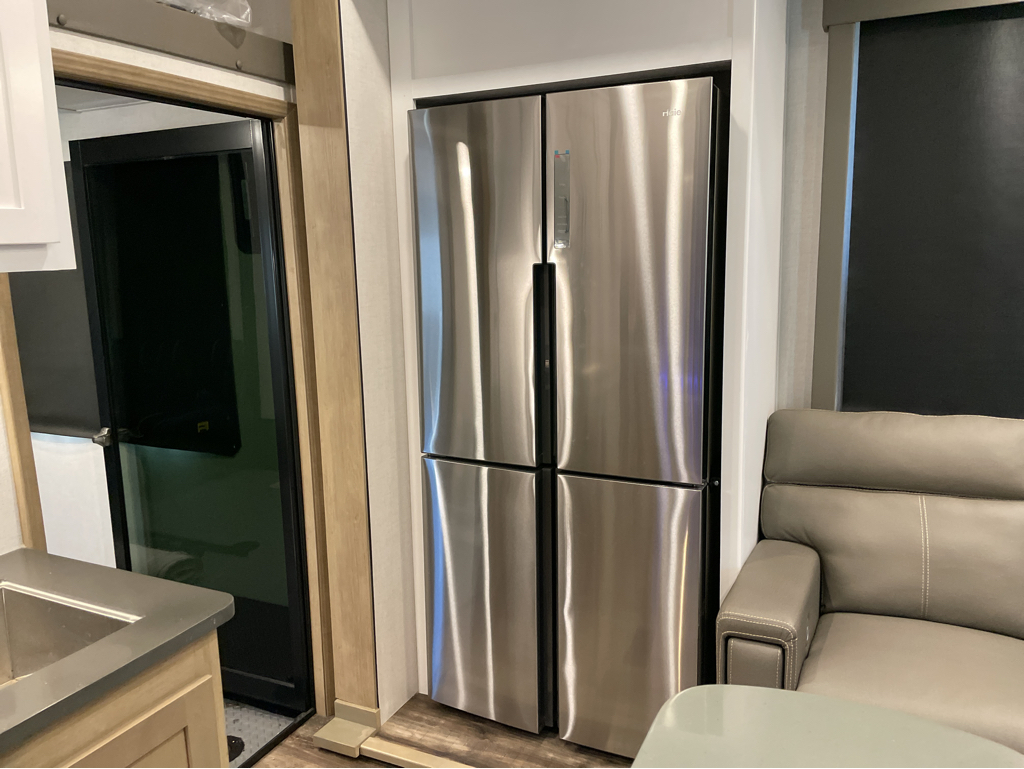 2023 Keystone Raptor 362, $ 80,000