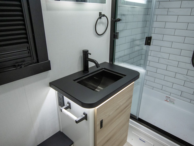 2026 Jayco Melbourne Prestige 25LP, $ 169,997