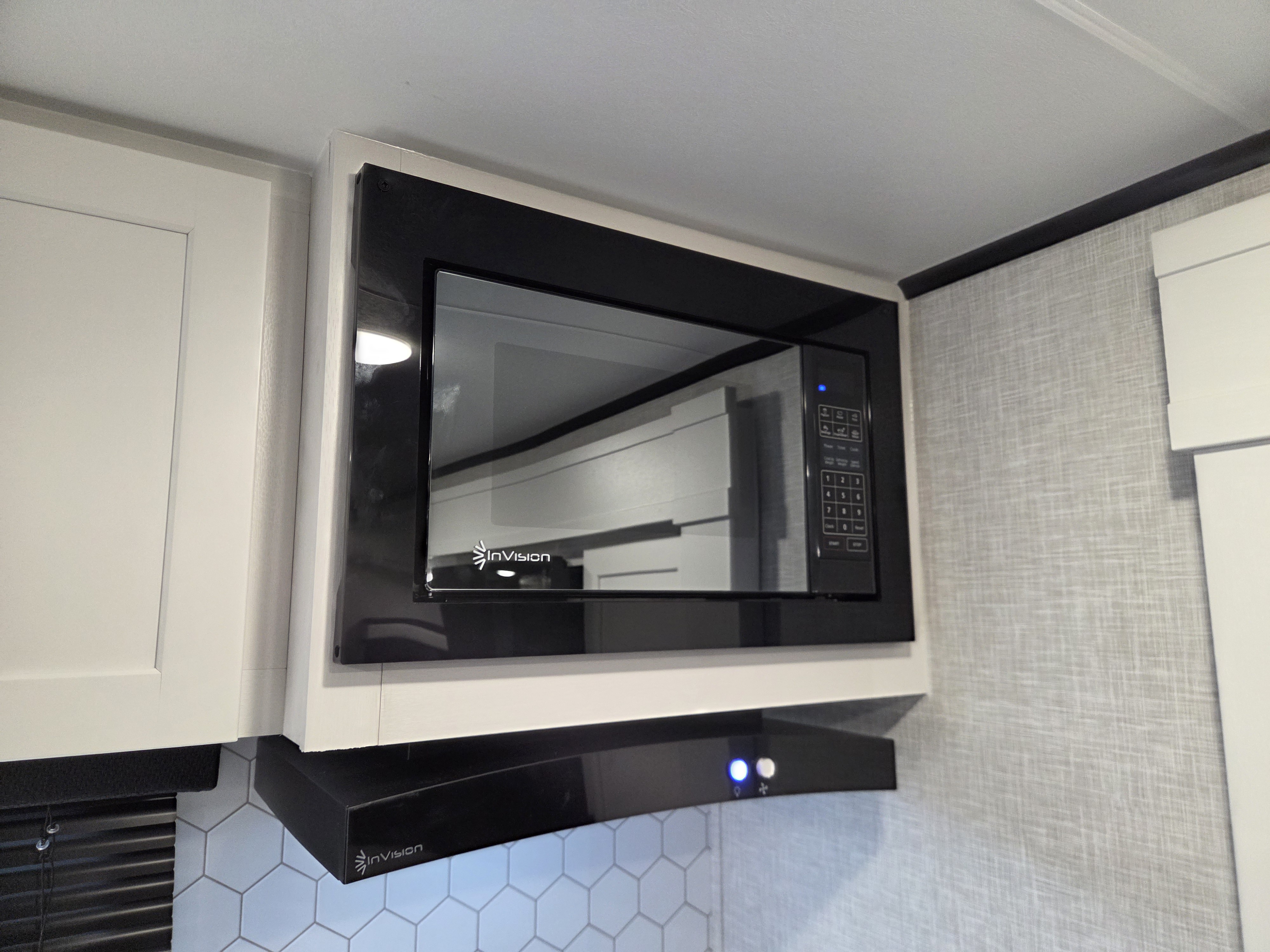 2025 Jayco Jay Feather 23RK, $ 34,749