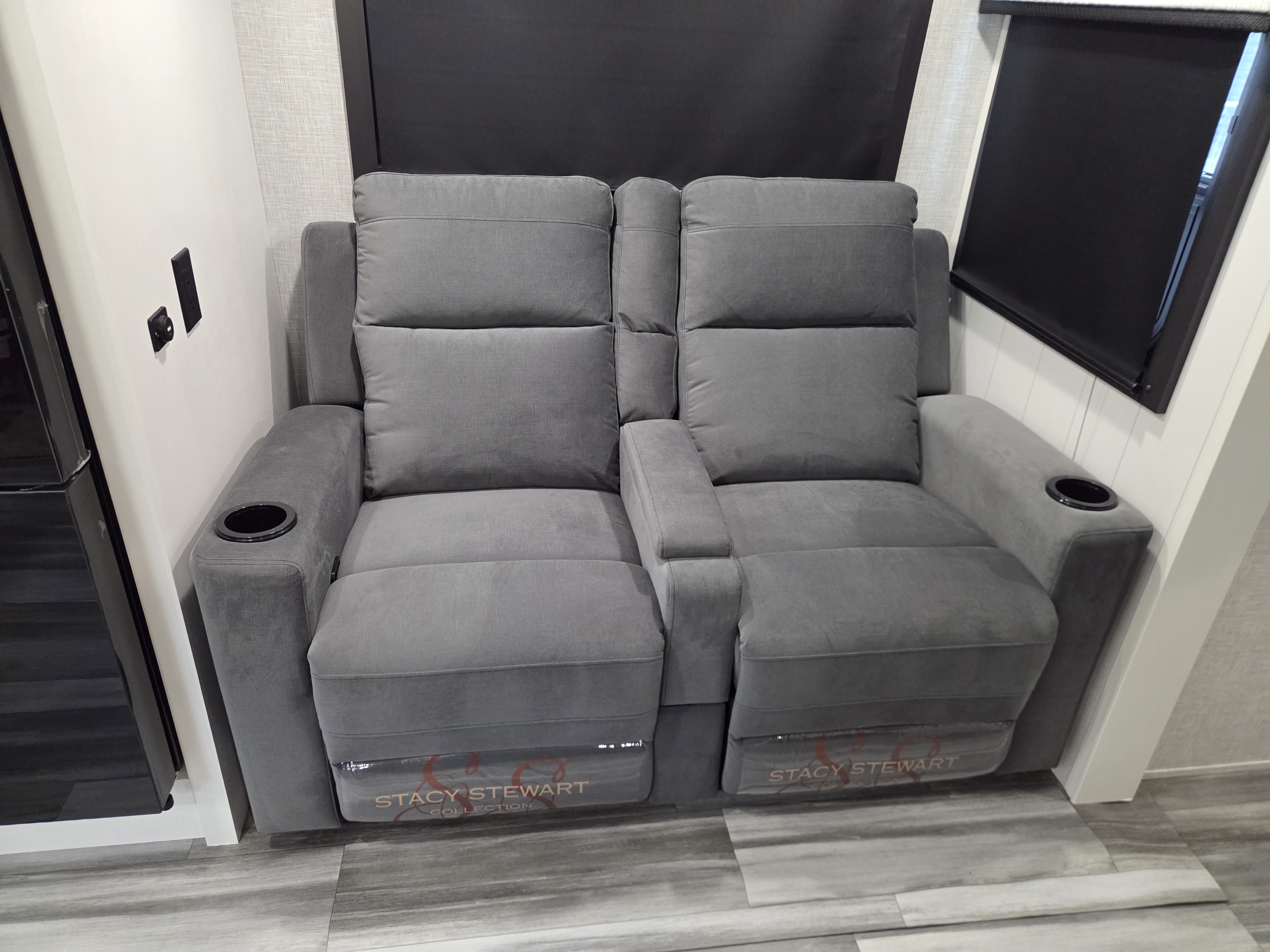 2025 Jayco Jay Feather 23RK, $ 34,749