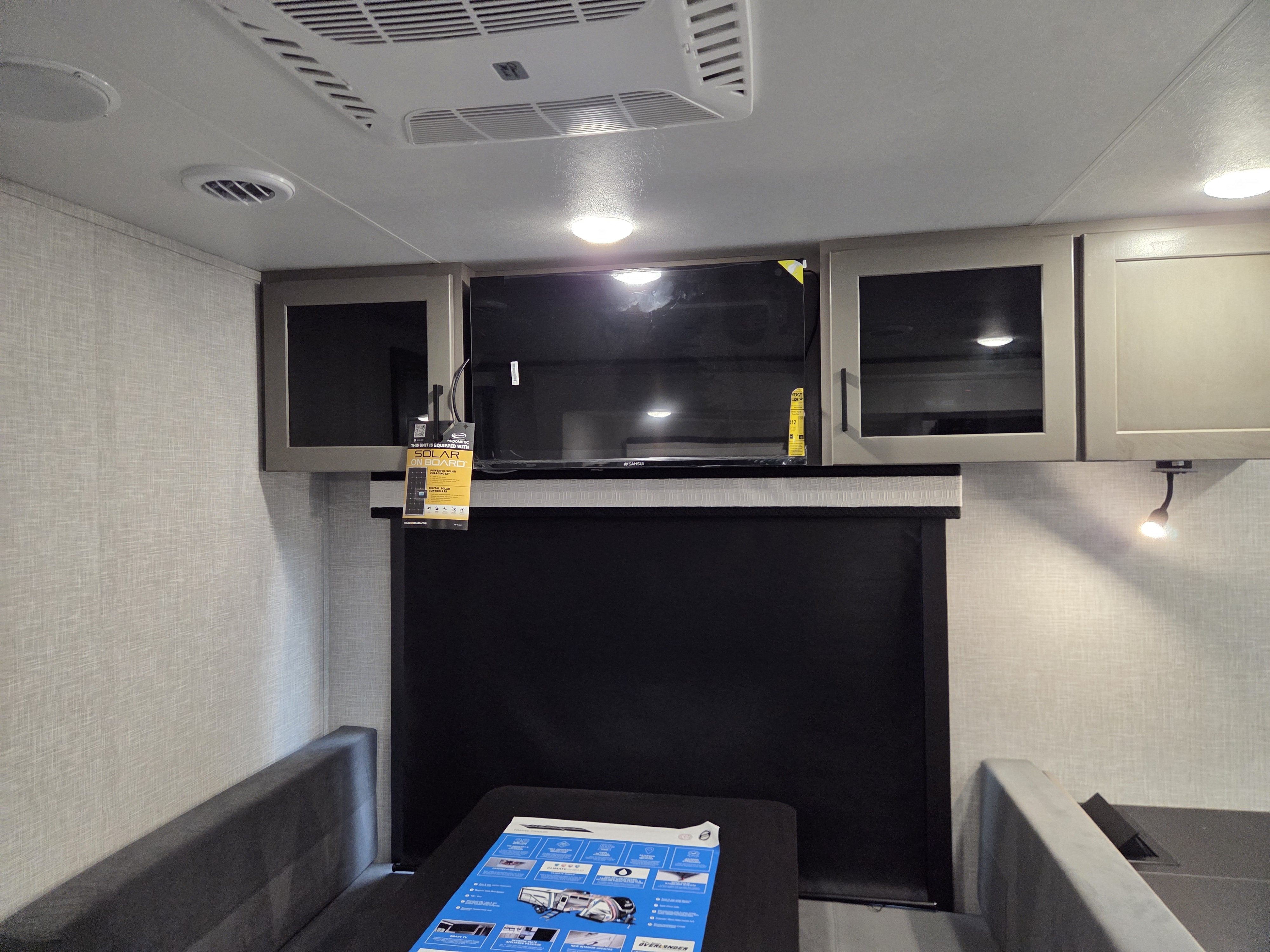 2025 Jayco Jay Feather 23RK, $ 34,749