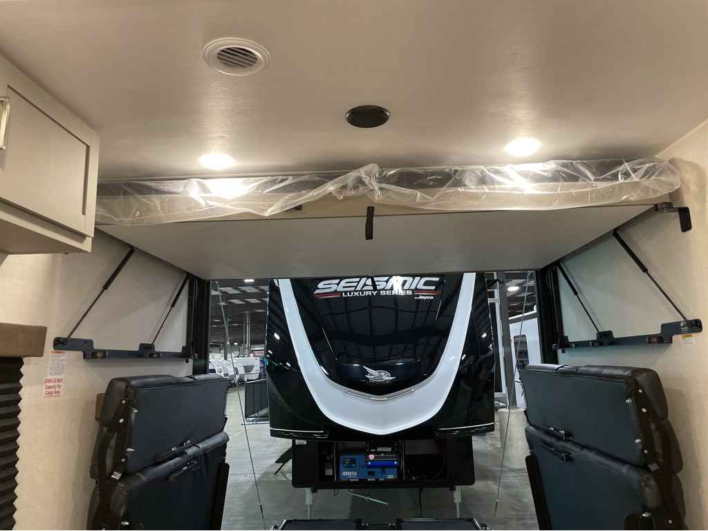 2026 Keystone Raptor Carbon Aluminum 30WFO, $ 37,990