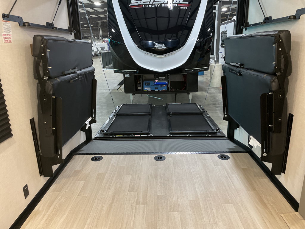 2026 Keystone Raptor Carbon Aluminum 30WFO, $ 37,990