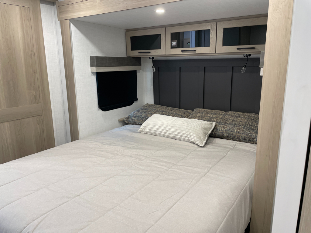 2026 Forest River Rockwood Mini Lite 2523MBR, $ 44,999