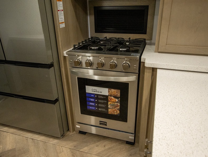 2026 Keystone Raptor 444, $ 144,995
