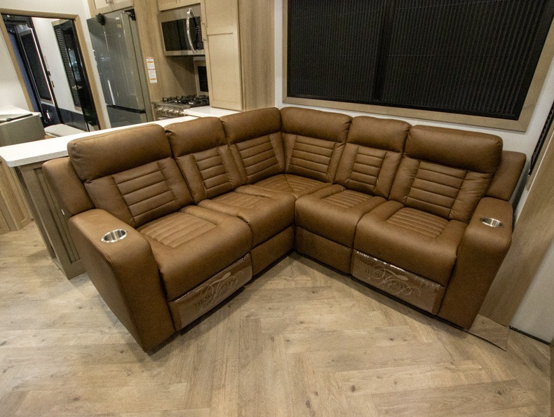 2026 Keystone Raptor 444, $ 144,995