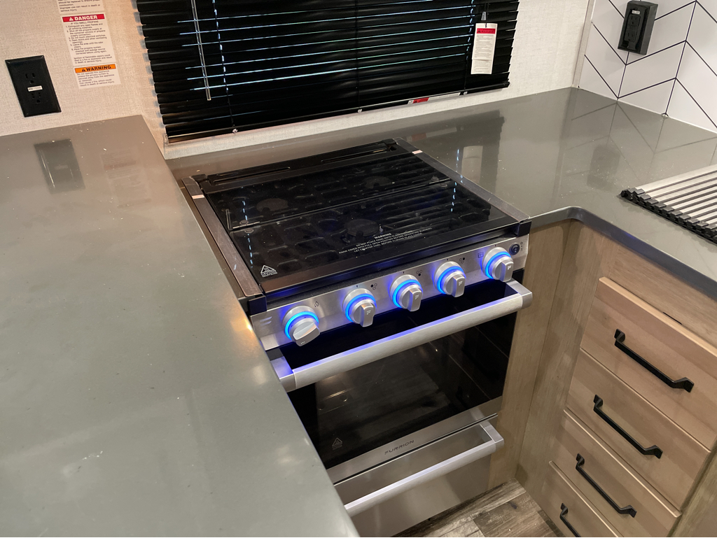 2022 Keystone Raptor 351, $ 78,000