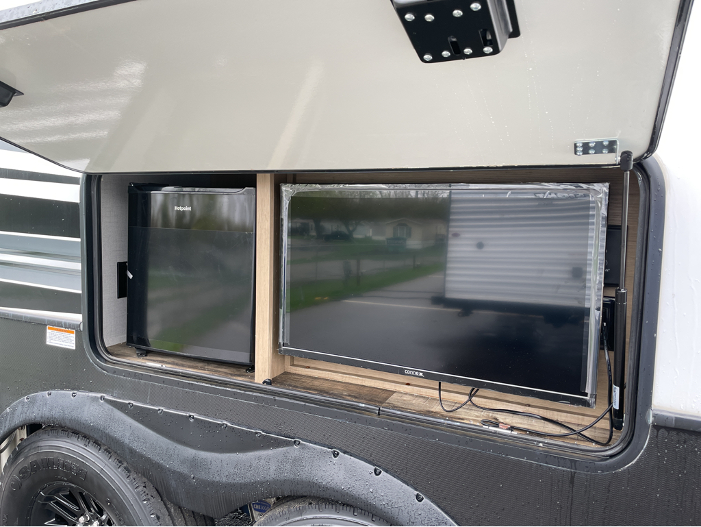 2022 Keystone Raptor 351, $ 78,000