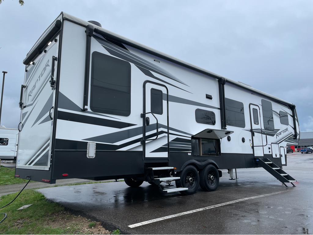 2022 Keystone Raptor 351, $ 78,000