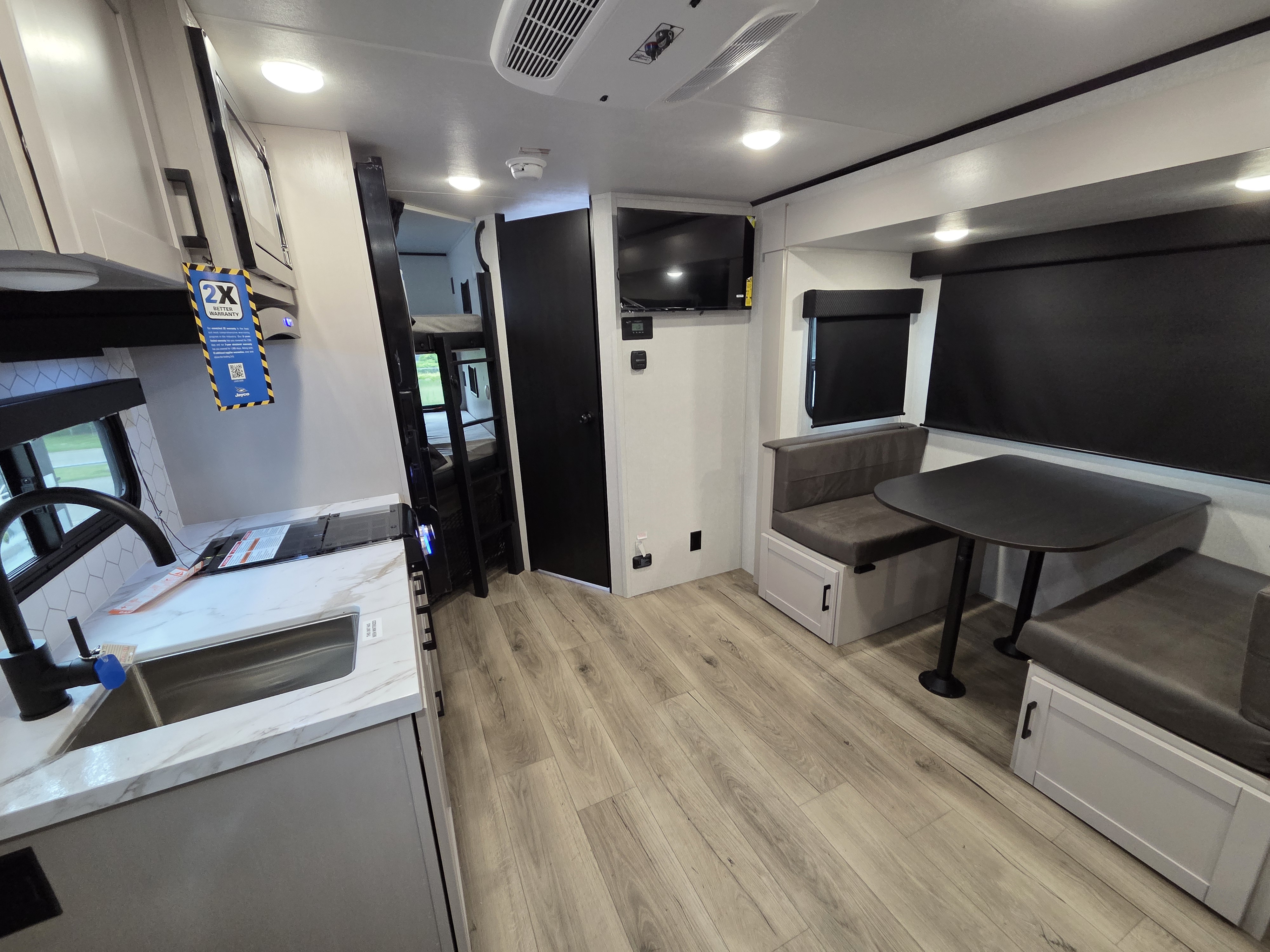 2026 Jayco Jay Feather Air 19MBS, $ 29,999