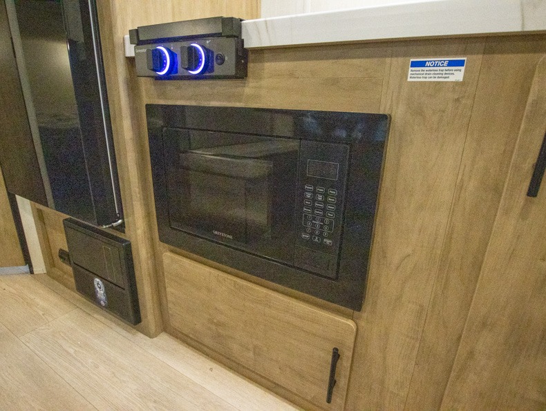 2026 Forest River Cherokee Grey Wolf Travel Traile, $ 17,999
