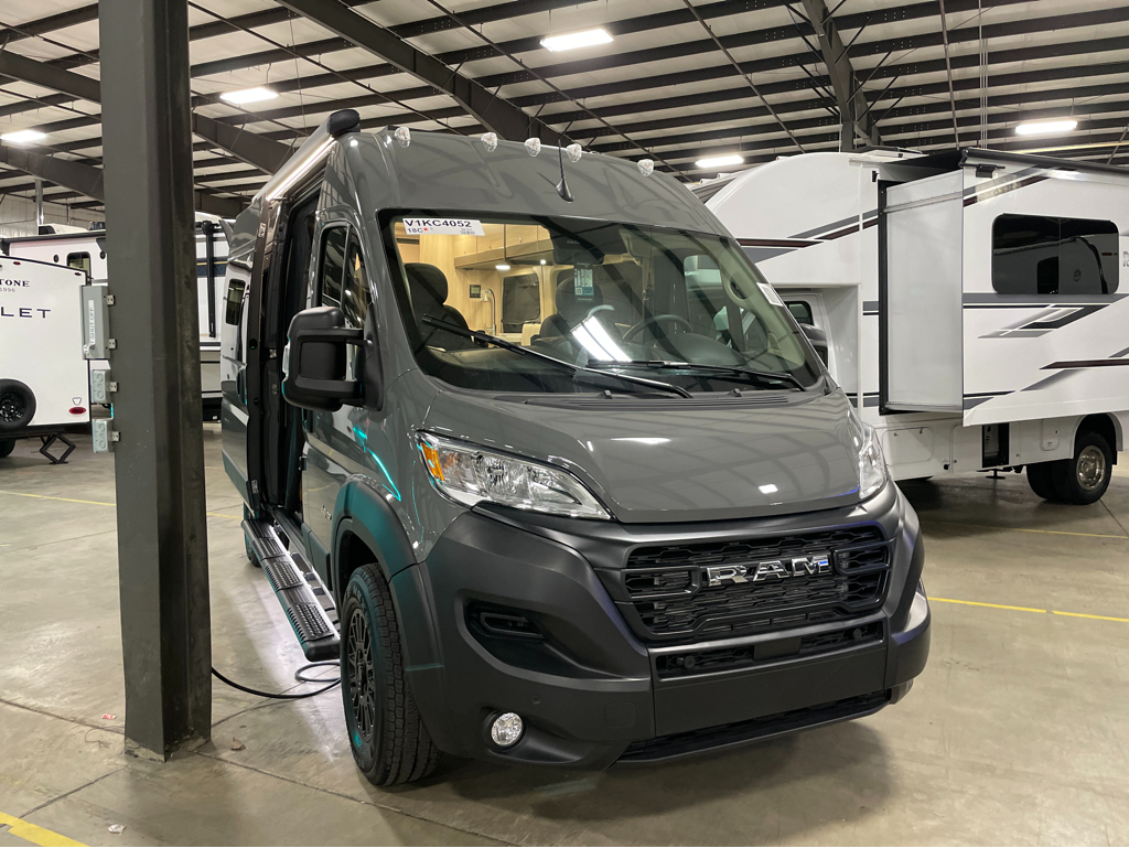 2027 Jayco Comet 18C, $ 94,995
