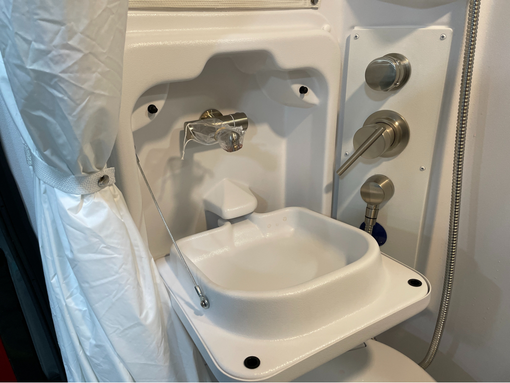 2027 Jayco Comet 18C, $ 94,995
