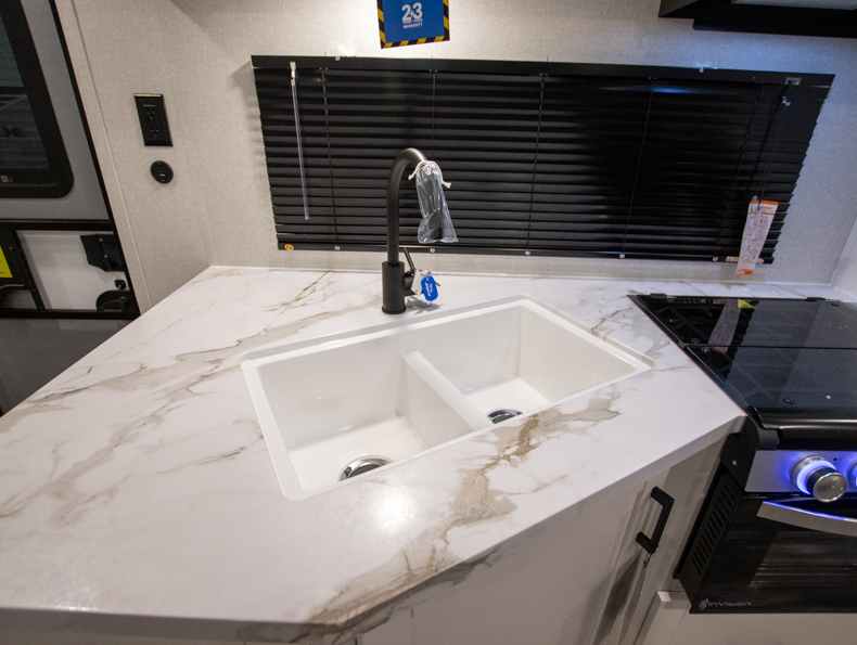 2026 Jayco Jay Flight SLX 261BHS, $ 27,398