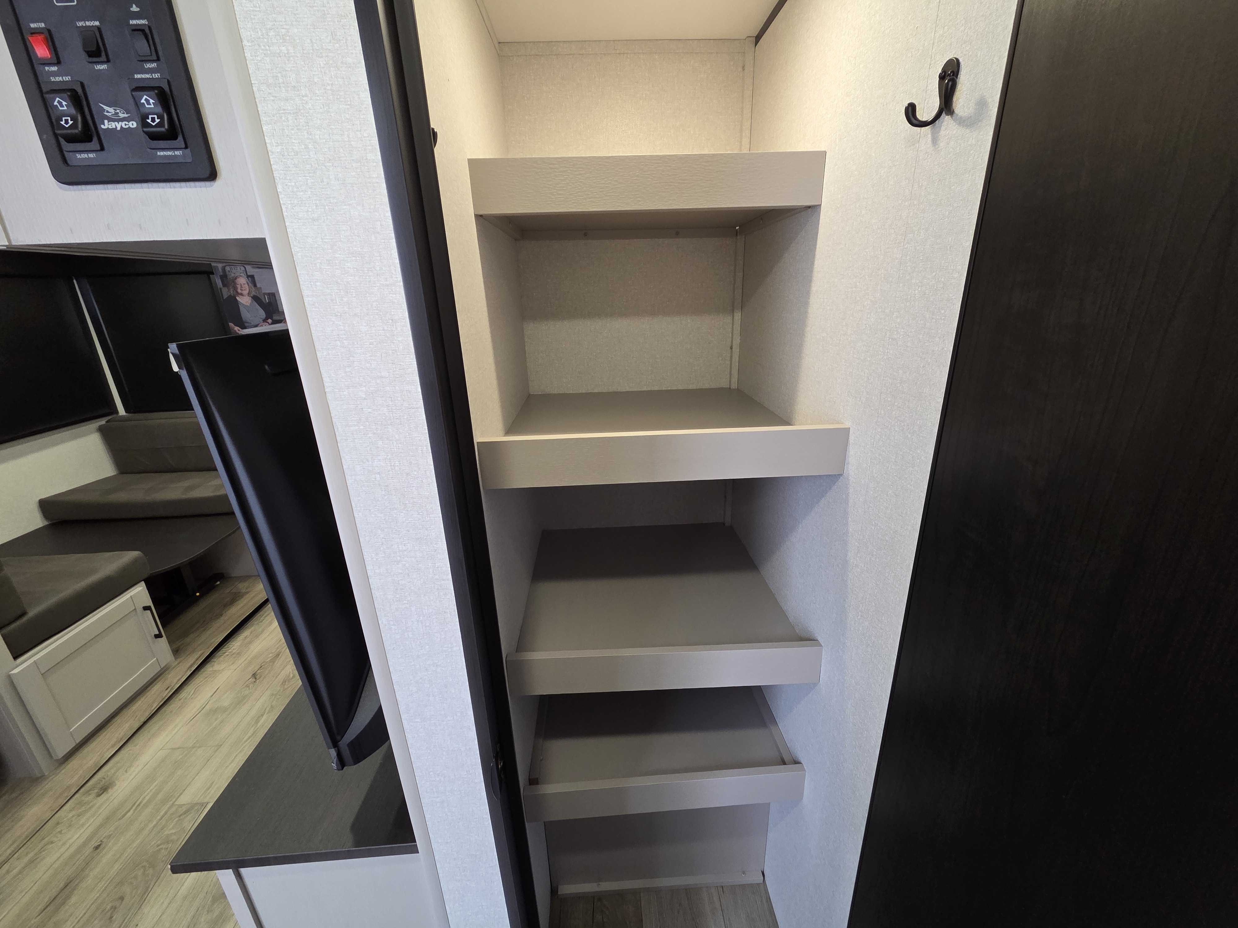 2026 Jayco Jay Feather 25RB, $ 37,999