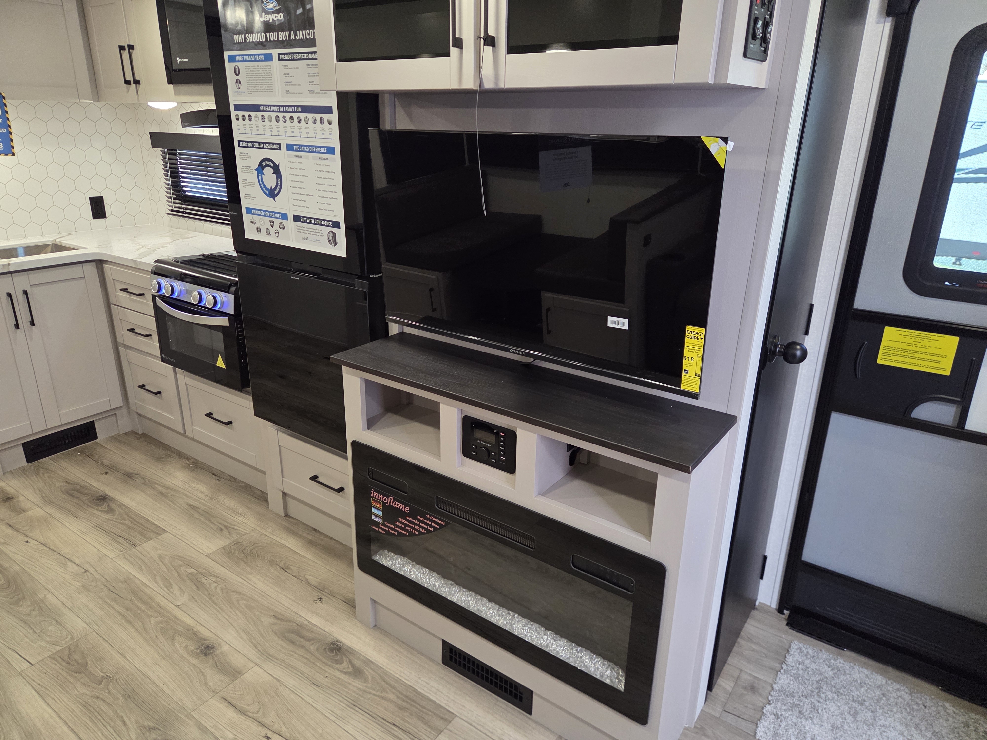 2026 Jayco Jay Feather 25RB, $ 37,999