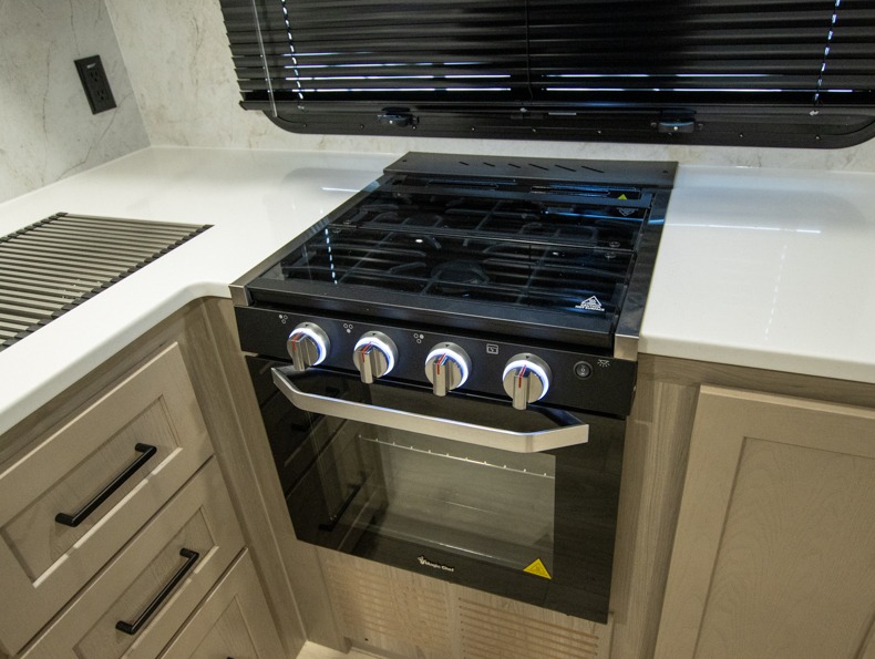 2026 Forest River Rockwood Ultra Lite 2618RD, $ 45,999