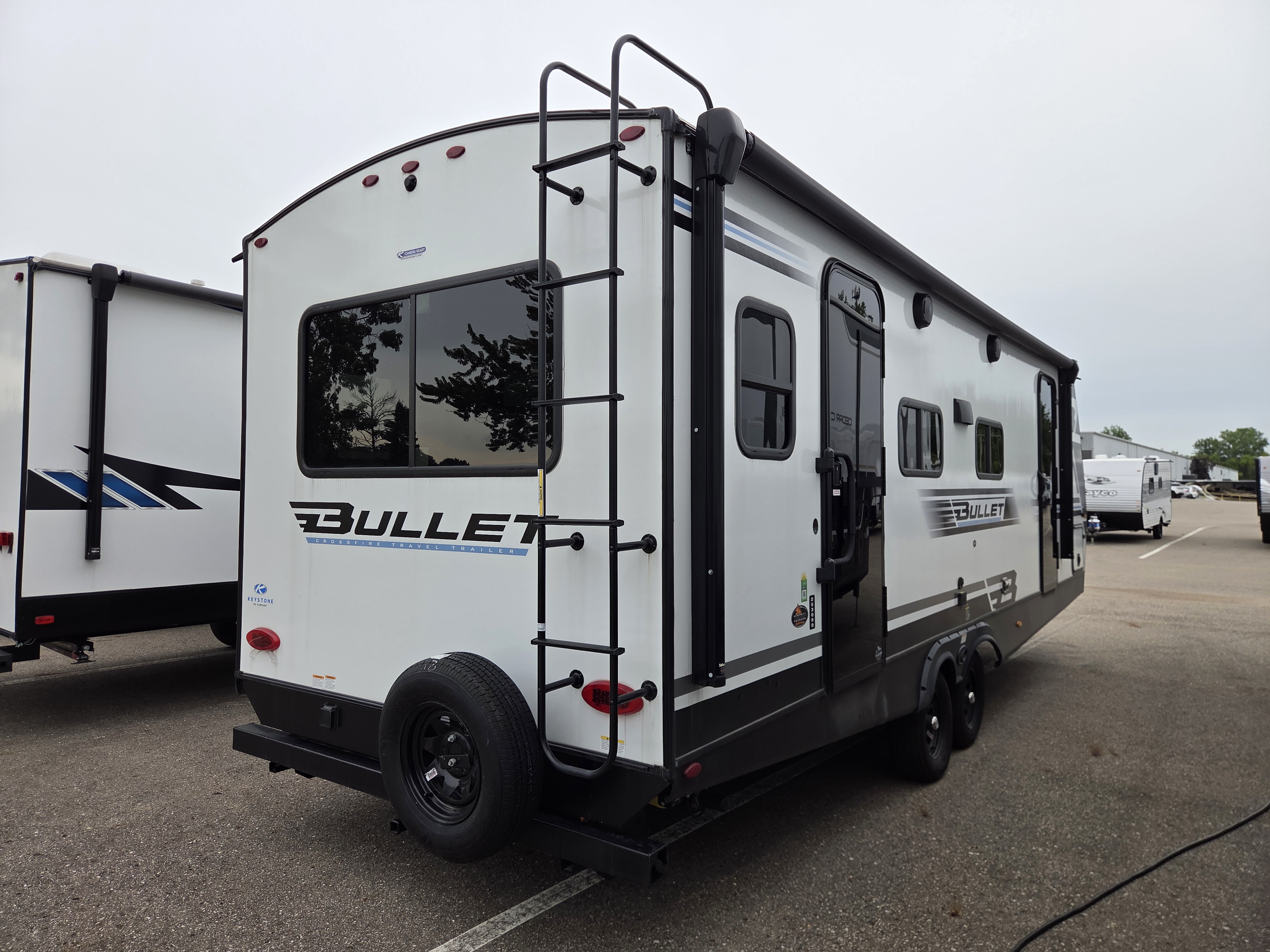 2025 Keystone Bullet Crossfire 2530RD, $ 32,999