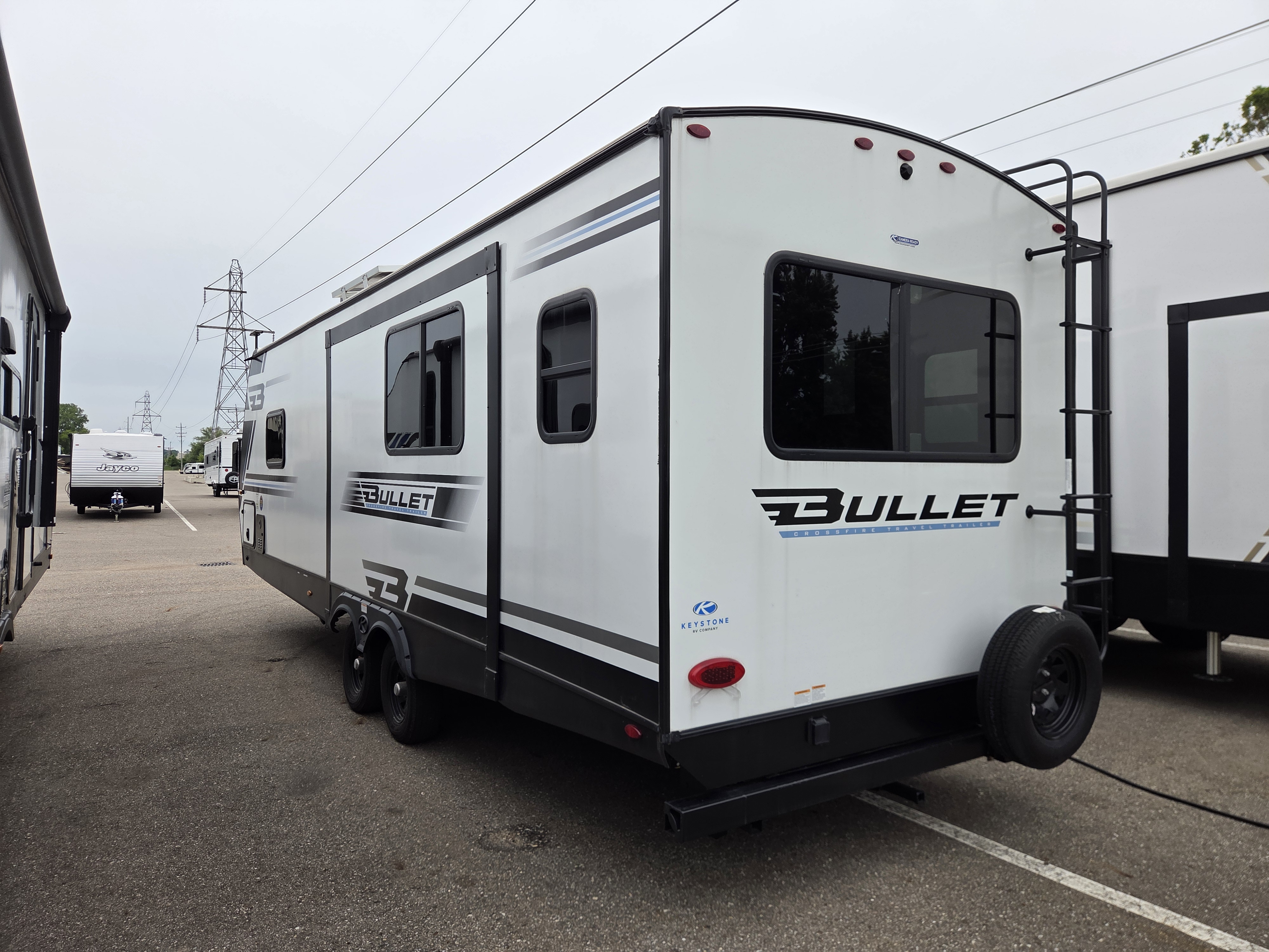 2025 Keystone Bullet Crossfire 2530RD, $ 32,999