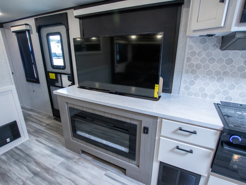 2024 Jayco White Hawk 27RK, $ 32,999