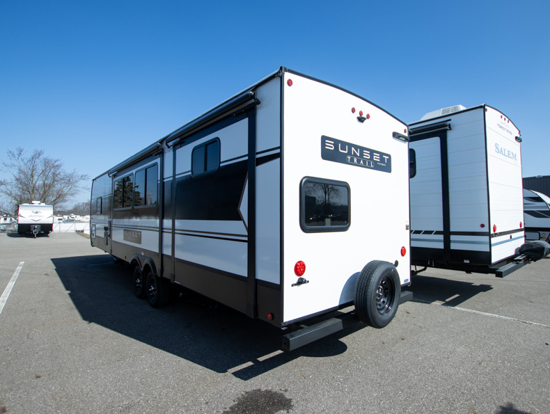 2026 CrossRoads Sunset Trail SS331BH, $ 49,999
