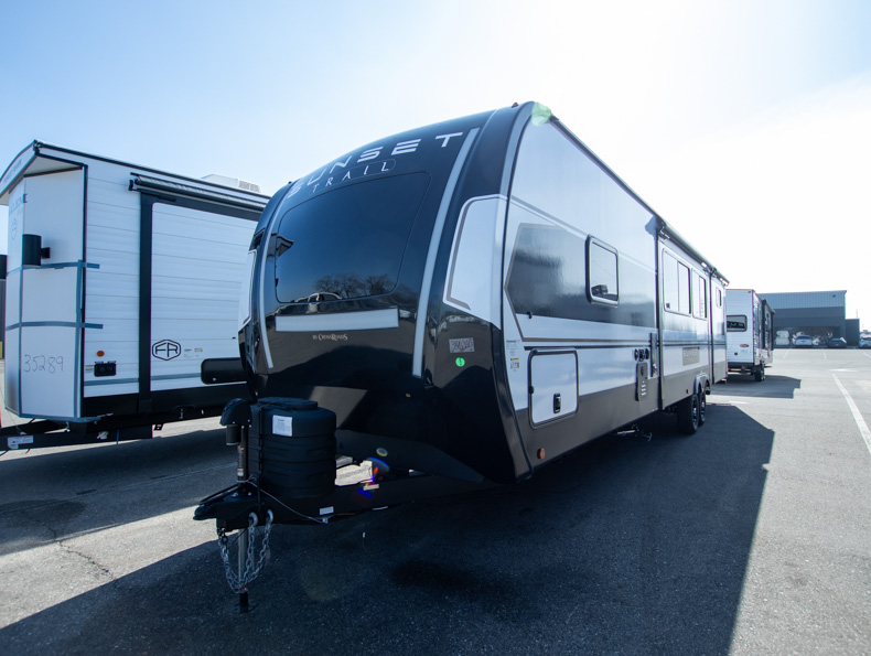 2026 CrossRoads Sunset Trail SS331BH, $ 49,999