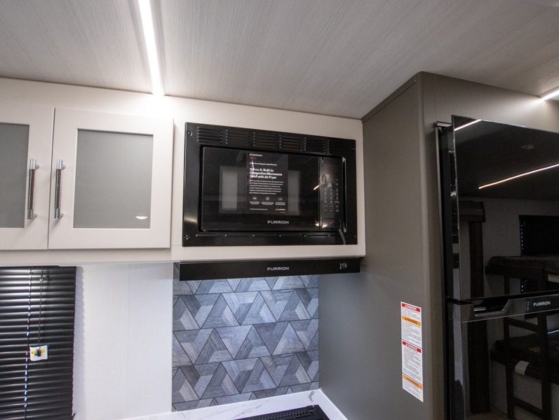 2025 Keystone Bullet Crossfire 290BHS, $ 35,999