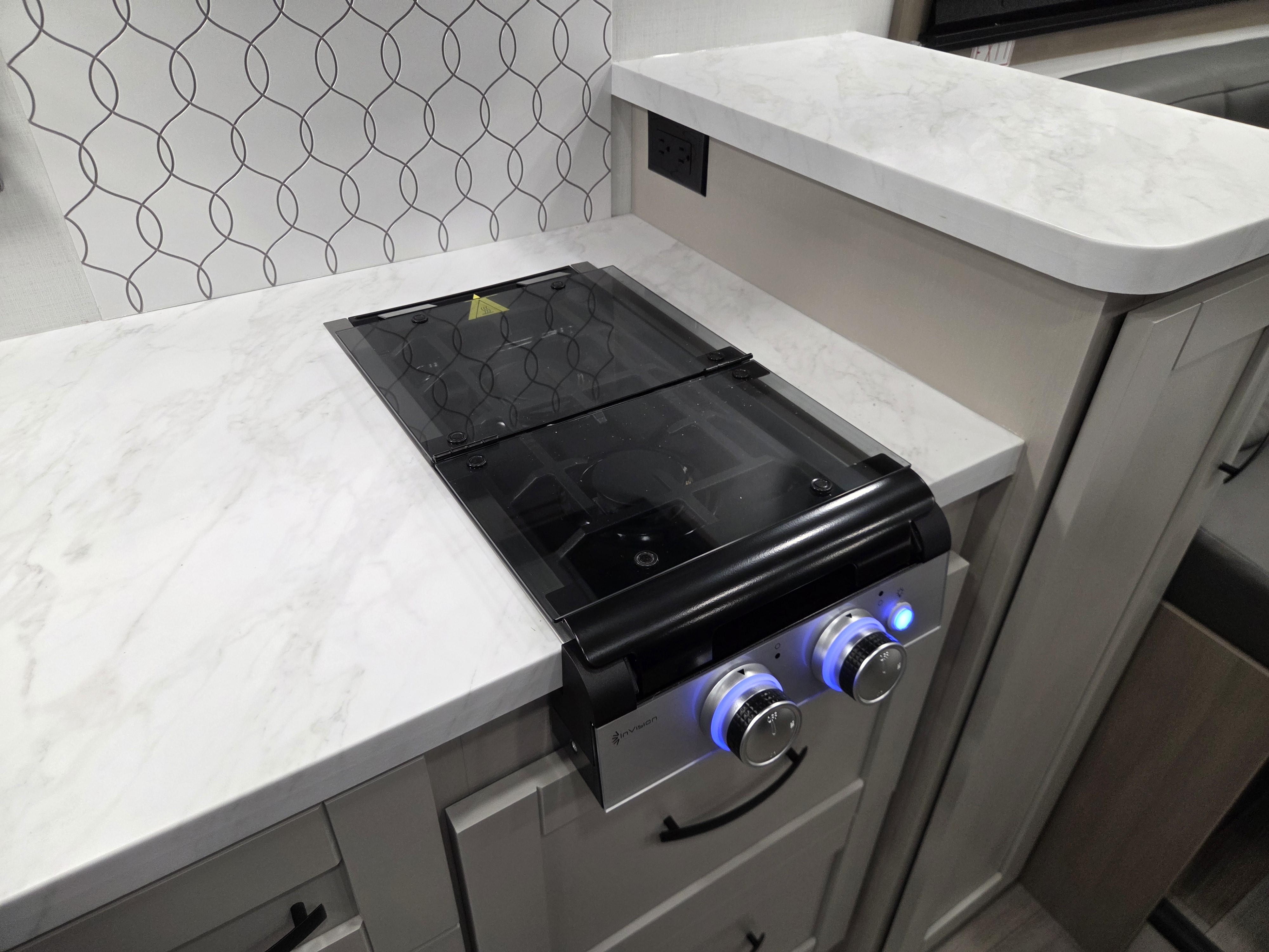 2027 Jayco Redhawk SE 20LF, $ 69,999