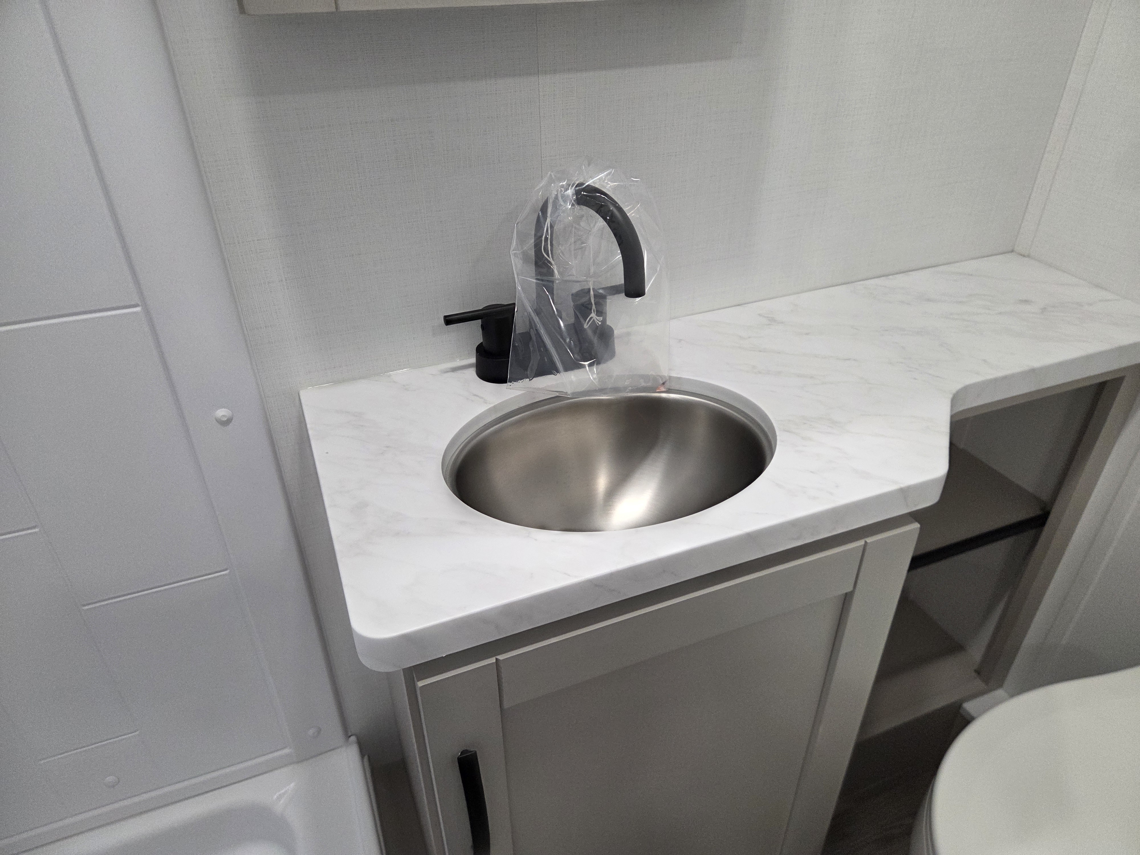 2027 Jayco Redhawk SE 20LF, $ 69,999