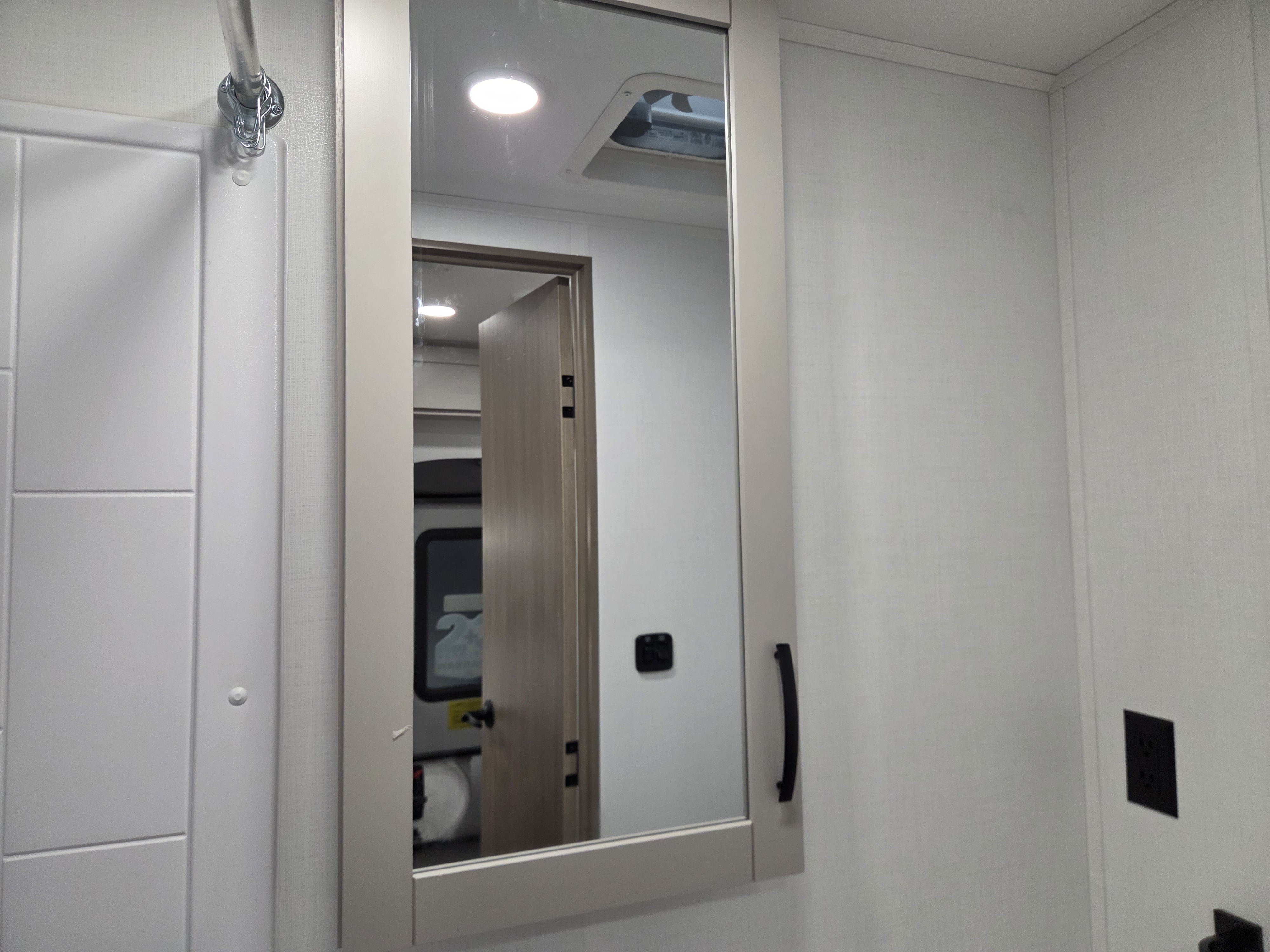 2027 Jayco Redhawk SE 20LF, $ 69,999