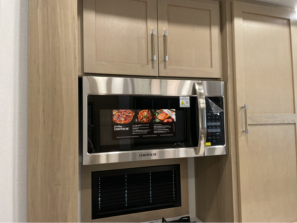 2026 Keystone Raptor 433, $ 147,995
