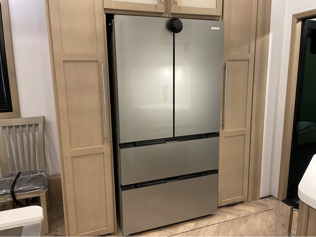2026 Keystone Raptor 433, $ 147,995