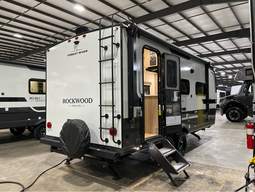 2026 Forest River Rockwood Mini Lite 2109S, $ 33,999