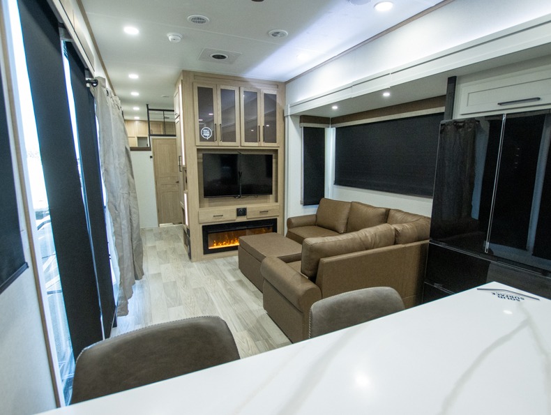 2026 Forest River Sandpiper Destination 422FKL, $ 67,999