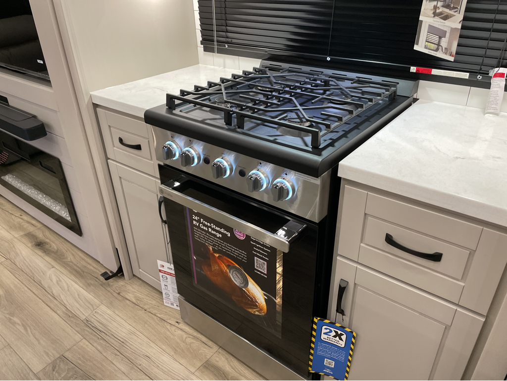 2026 Jayco North Point 310RLTS, $ 89,999